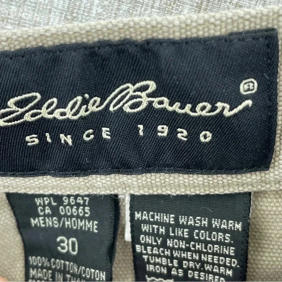 Eddie Bauer Mens Size 30 Bermuda shorts 1875 - Picture 4 of 7